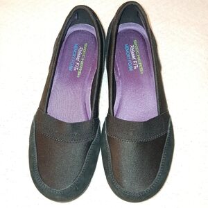 Sz.7 Womens Skechers Relaxed Fit Slip On Shoes